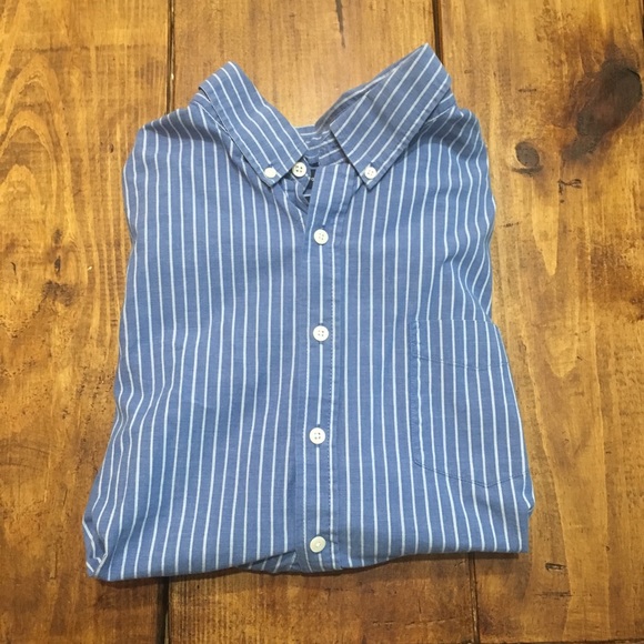 Croft and Barrow & Izod Dress Shirts - Picture 2 of 7